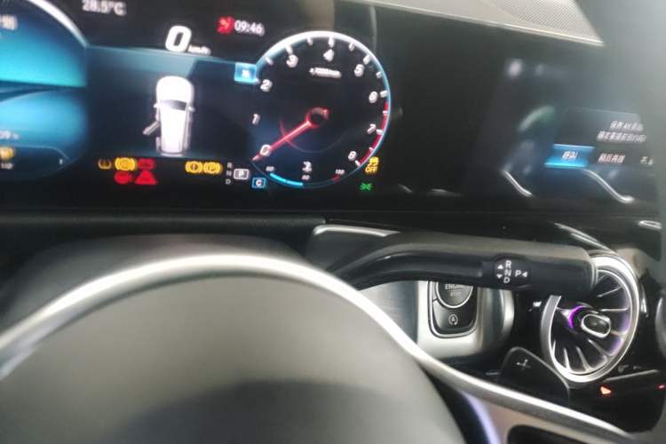 Used Mercedes-Benz GLB 2022 Refresh GLB 200 Dynamic Edition Gear Lever