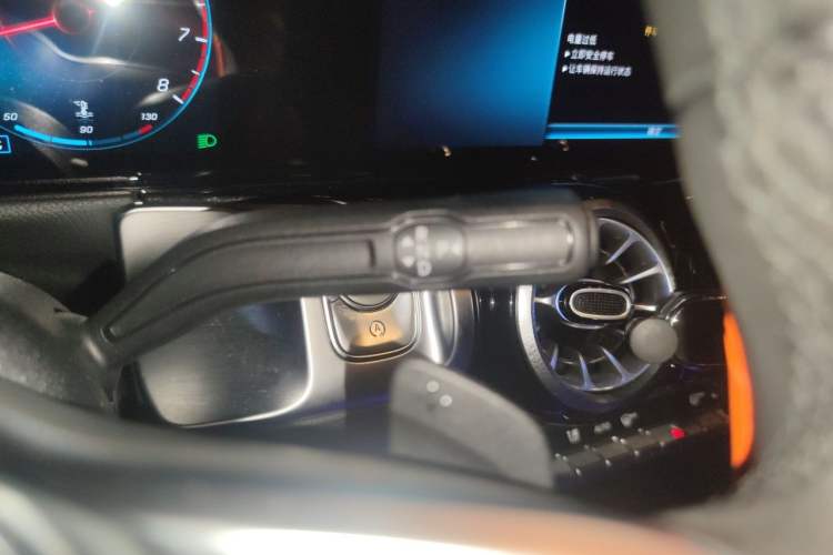 Used Mercedes-Benz GLB 2022 GLB 220 Dynamic Edition Gear Lever