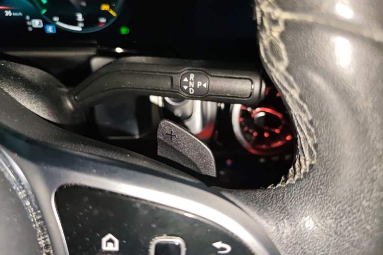 Used Mercedes-Benz GLB 2022 GLB 200 Dynamic Edition Gear Lever
