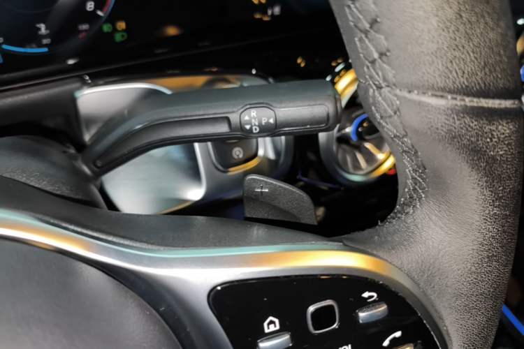 Used Mercedes-Benz GLB 2022 Refreshed GLB 200 4MATIC Gear Lever