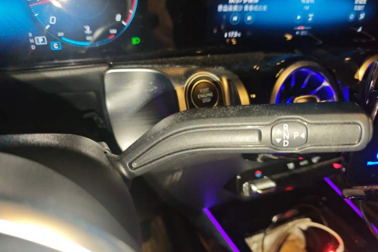 Used Mercedes-Benz GLB 2022 GLB 200 Dynamic Edition Gear Lever