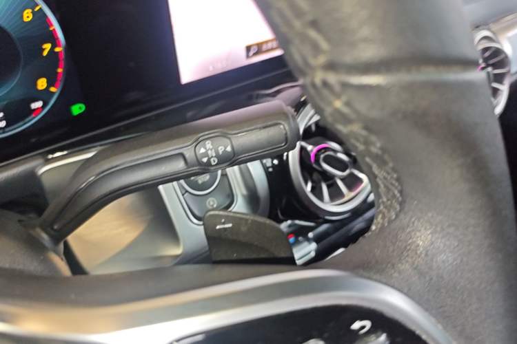 Used Mercedes-Benz GLB 2022 GLB 200 Dynamic Edition Gear Lever