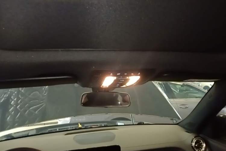 Used Mercedes-Benz GLB 2022 Updated GLB 200 Fashion Edition Headliner