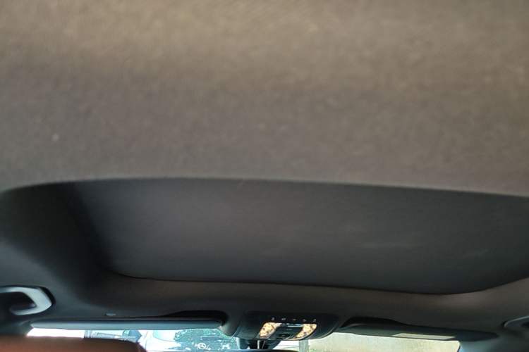 Used Mercedes-Benz GLB 2022 GLB 200 Stylish Edition Headliner