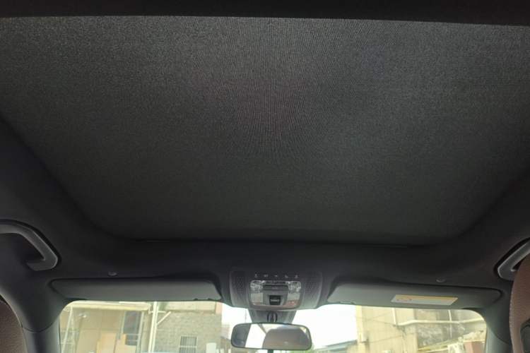 Used Mercedes-Benz GLB 2022 Refresh GLB 200 Dynamic Edition Headliner