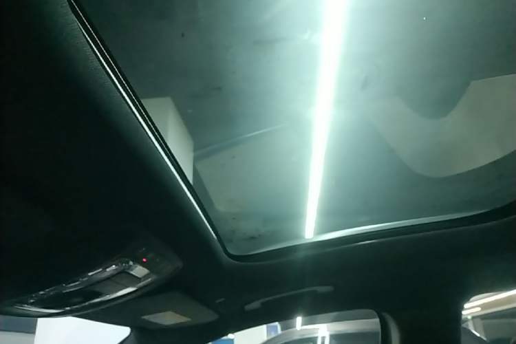 Used Mercedes-Benz GLB 2022 Second Facelift GLB 200 Fashion Edition Headliner