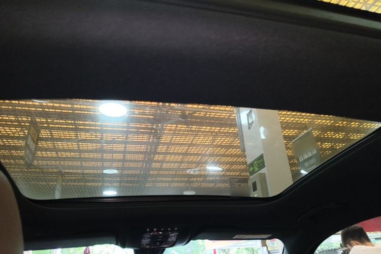 Used Mercedes-Benz GLB 2022 Second Facelift GLB 200 Dynamic Edition Headliner