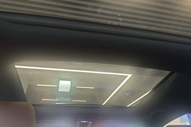 Used Mercedes-Benz GLB 2022 GLB 220 Dynamic Edition Headliner