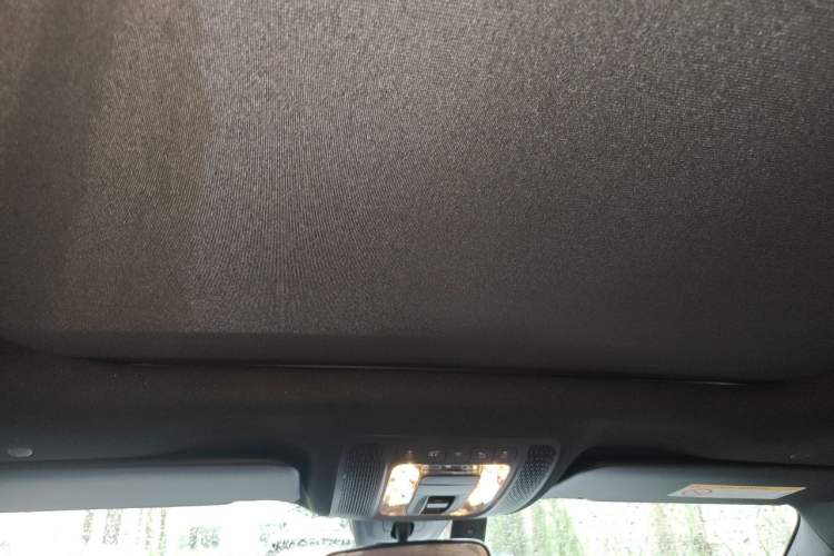 Used Mercedes-Benz GLB 2022 Second Facelift GLB 200 Fashion Edition Headliner