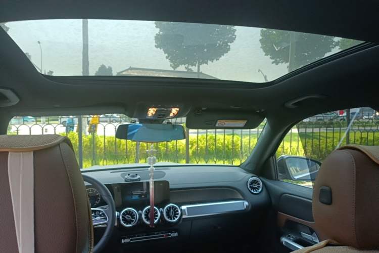Used Mercedes-Benz GLB 2022 Updated GLB 200 Fashion Edition Headliner