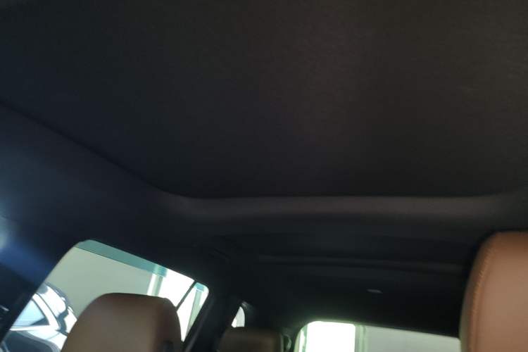 Used Mercedes-Benz GLB 2022 GLB 200 Stylish Edition Headliner