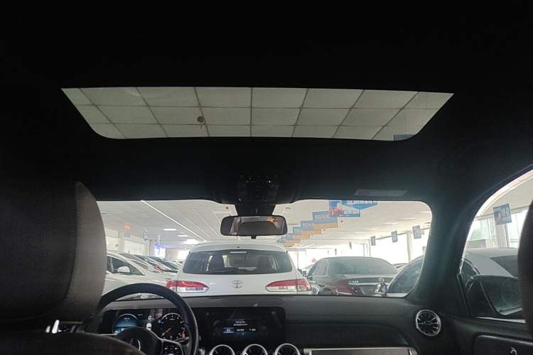 Used Mercedes-Benz GLB 2022 Refresh GLB 200 Dynamic Edition Headliner