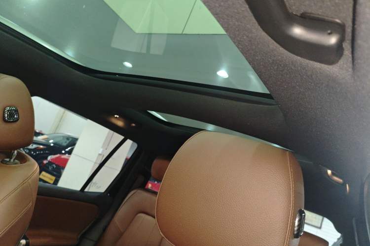 Used Mercedes-Benz GLB 2022 Updated GLB 200 Fashion Edition Headliner