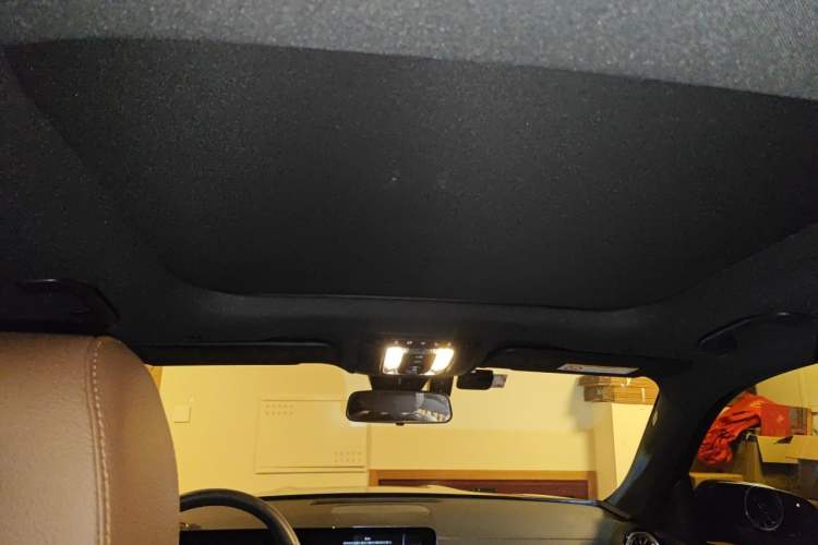 Used Mercedes-Benz GLB 2022 Updated GLB 200 Fashion Edition Headliner