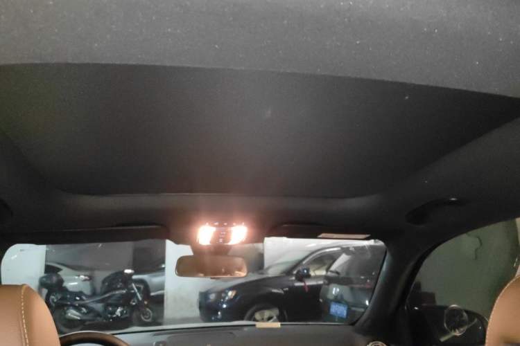 Used Mercedes-Benz GLB 2022 GLB 220 Dynamic Edition Headliner