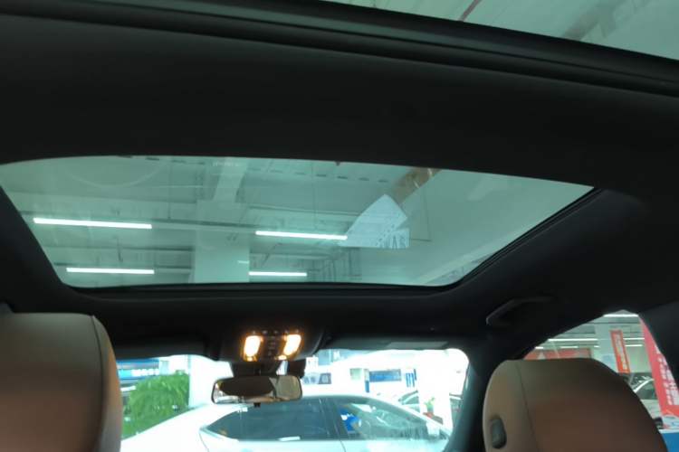 Used Mercedes-Benz GLB 2022 Refresh GLB 200 Dynamic Edition Headliner