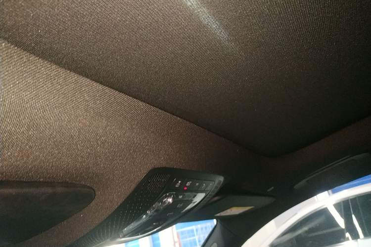 Used Mercedes-Benz GLB 2022 Second Facelift GLB 200 Fashion Edition Headliner