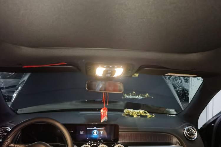 Used Mercedes-Benz GLB 2022 GLB 200 Dynamic Edition Headliner