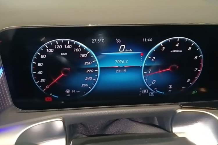 Used Mercedes-Benz GLB 2022 Updated GLB 200 Fashion Edition Instrument Cluster