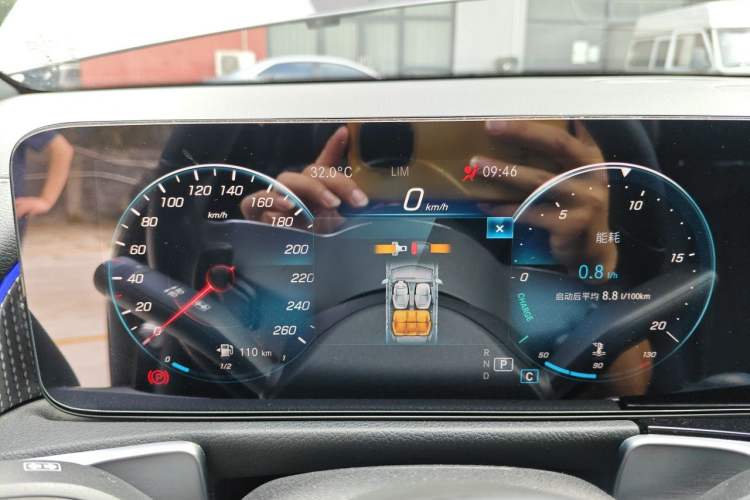 Used Mercedes-Benz GLB 2022 Refresh GLB 200 Dynamic Edition Instrument Cluster