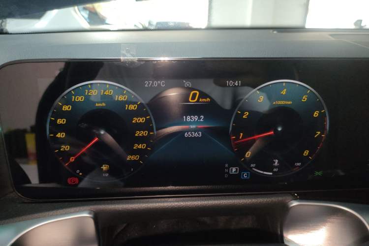 Used Mercedes-Benz GLB 2022 Second Facelift GLB 200 Dynamic Edition Instrument Cluster