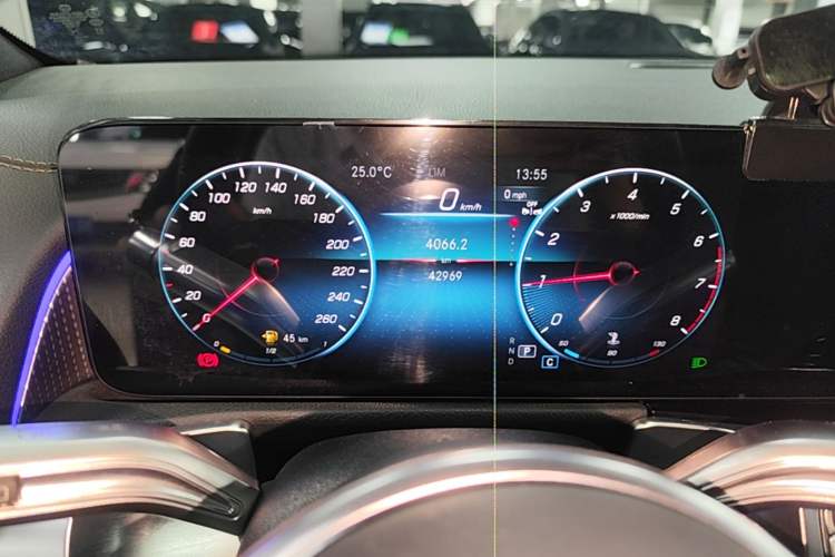 Used Mercedes-Benz GLB 2022 Updated GLB 200 Fashion Edition Instrument Cluster