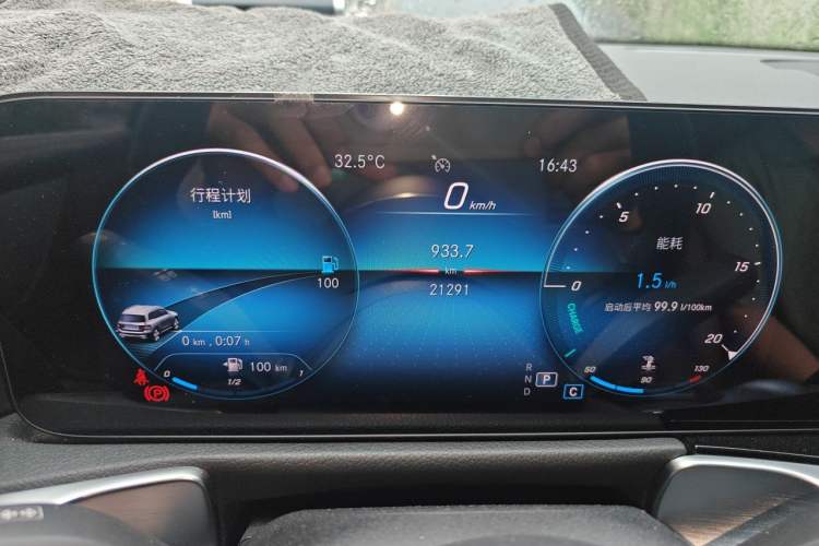 Used Mercedes-Benz GLB 2022 Second Facelift GLB 200 Fashion Edition Instrument Cluster