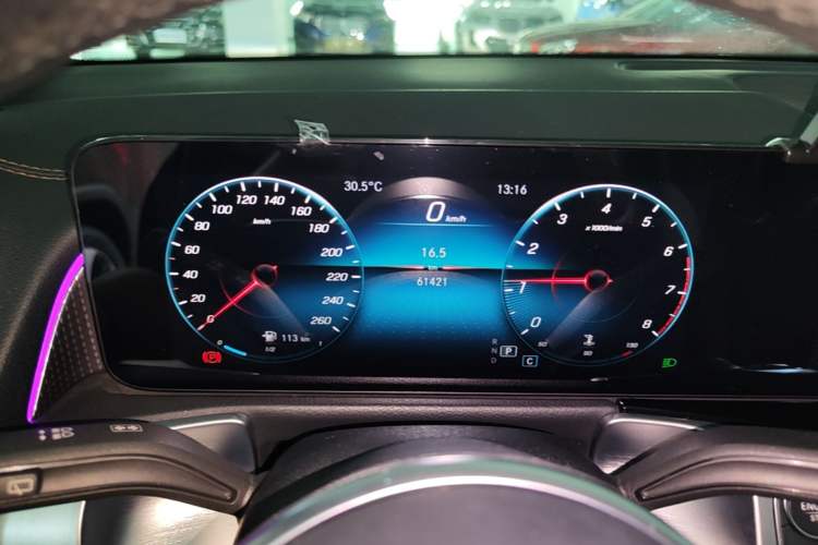 Used Mercedes-Benz GLB 2022 GLB 200 Stylish Edition Instrument Cluster