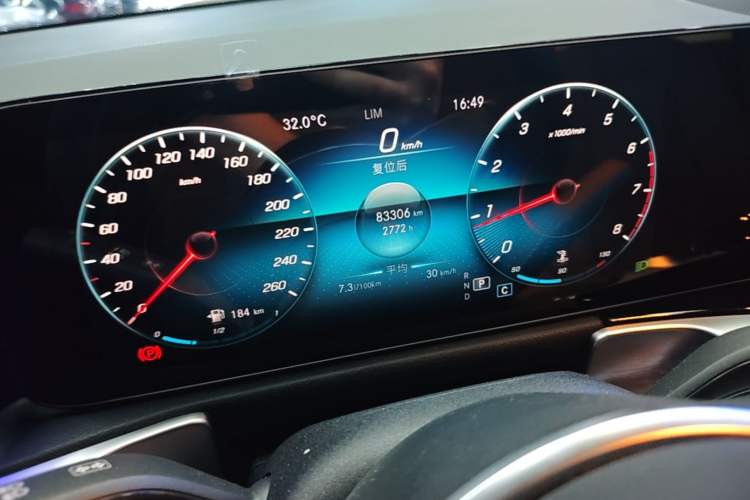 Used Mercedes-Benz GLB 2022 Second Facelift GLB 200 Dynamic Edition Instrument Cluster