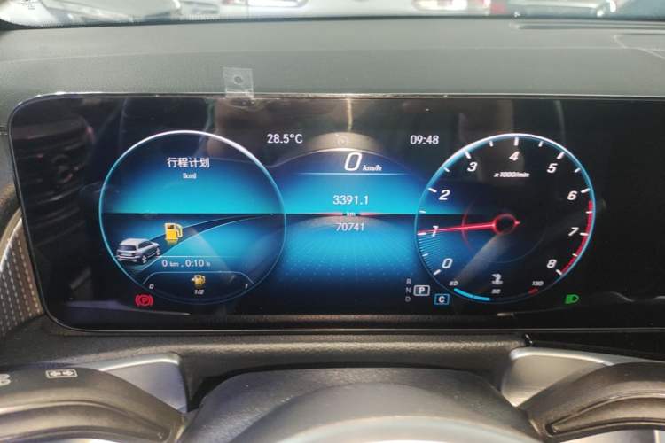 Used Mercedes-Benz GLB 2022 Refresh GLB 200 Dynamic Edition Instrument Cluster