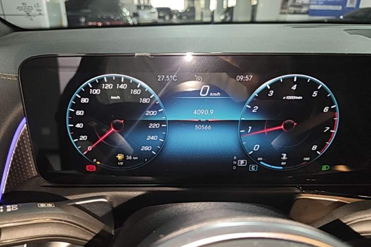 Used Mercedes-Benz GLB 2022 Refresh GLB 200 Dynamic Edition Instrument Cluster