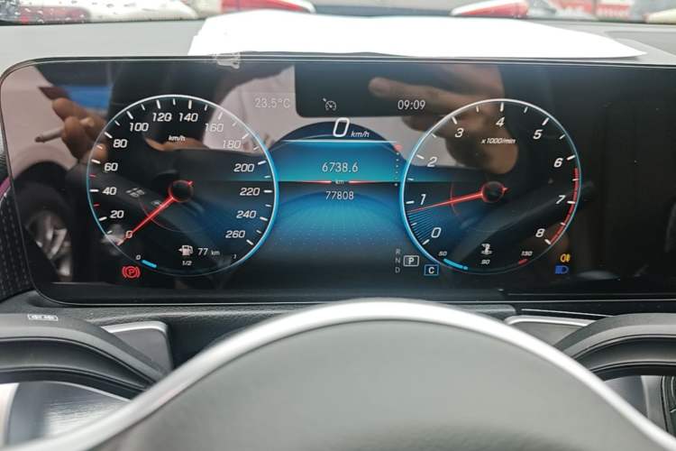 Used Mercedes-Benz GLB 2022 Updated GLB 200 Fashion Edition Instrument Cluster