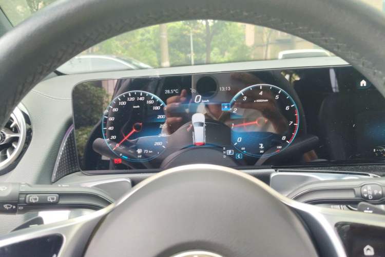 Used Mercedes-Benz GLB 2022 GLB 220 Dynamic Edition Instrument Cluster