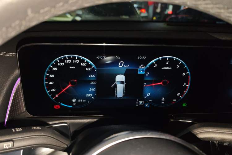 Used Mercedes-Benz GLB 2022 GLB 220 Dynamic Edition Instrument Cluster