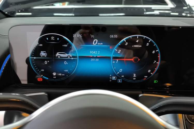 Used Mercedes-Benz GLB 2022 Refreshed GLB 200 4MATIC Instrument Cluster