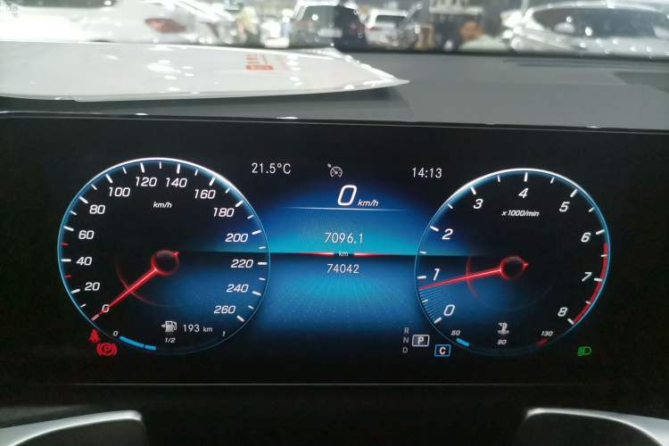 Used Mercedes-Benz GLB 2022 Refresh GLB 200 Dynamic Edition Instrument Cluster