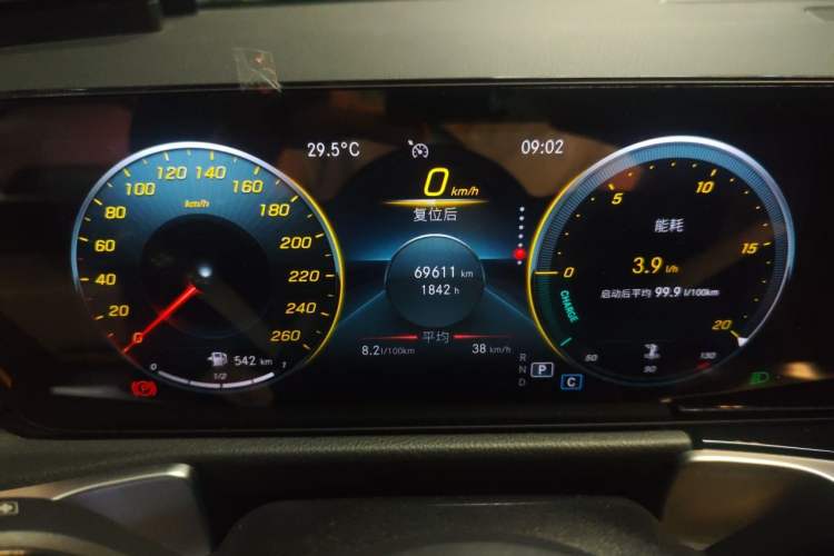 Used Mercedes-Benz GLB 2022 Updated GLB 200 Fashion Edition Instrument Cluster