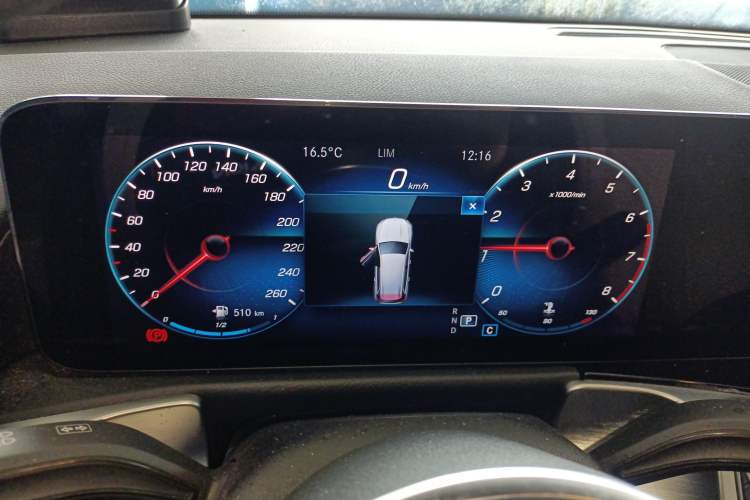 Used Mercedes-Benz GLB 2022 Second Facelift GLB 200 Fashion Edition Instrument Cluster