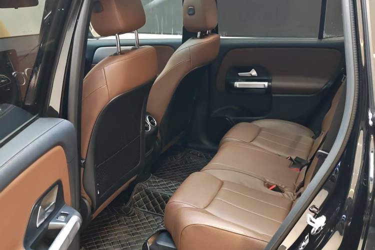 Used Mercedes-Benz GLB 2022 Second Facelift GLB 200 Dynamic Edition Interior 1