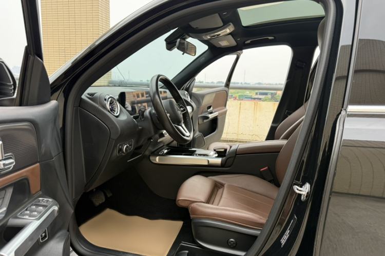 Used Mercedes-Benz GLB 2022 Refresh GLB 200 Dynamic Edition Interior 1