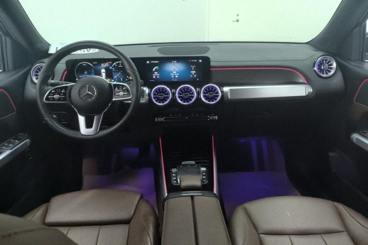 Used Mercedes-Benz GLB 2022 GLB 220 Fashion Model Interior 1