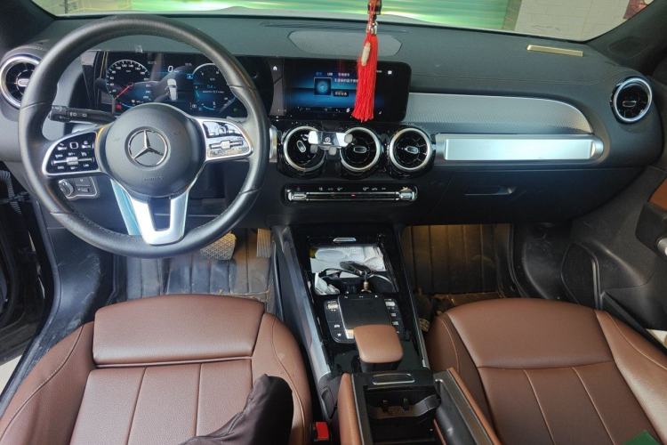 Used Mercedes-Benz GLB 2022 Second Facelift GLB 200 Dynamic Edition Interior 2