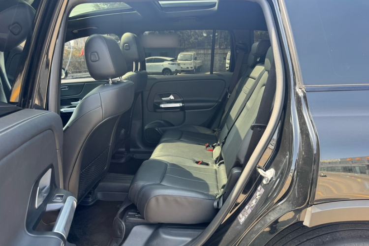 Used Mercedes-Benz GLB 2022 GLB 220 4MATIC Interior 2