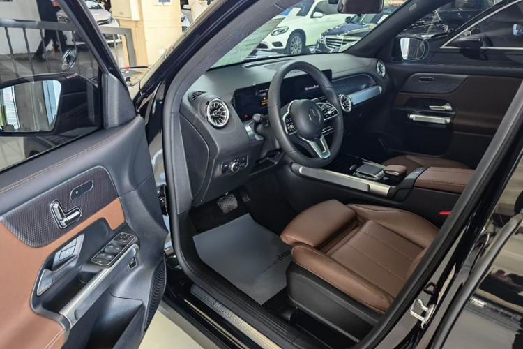Used Mercedes-Benz GLB 2022 GLB 220 Fashion Model Interior 2