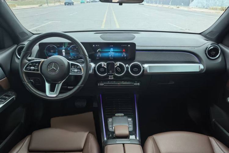 Used Mercedes-Benz GLB 2022 Second Facelift GLB 200 Dynamic Edition Interior 3