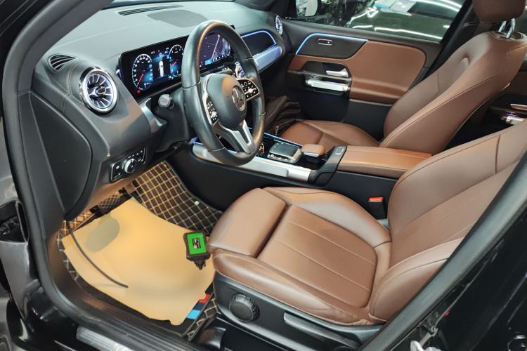 Used Mercedes-Benz GLB 2022 GLB 220 4MATIC Interior 3