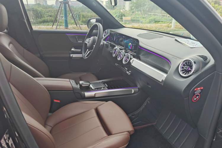 Used Mercedes-Benz GLB 2022 Refresh GLB 200 Dynamic Edition Interior 4