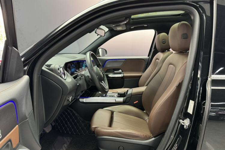 Used Mercedes-Benz GLB 2022 Updated GLB 200 Fashion Edition Interior 4