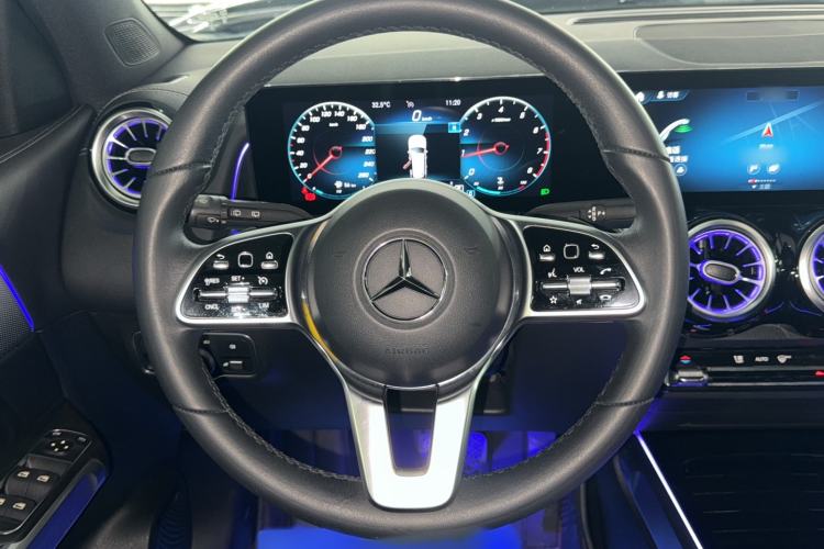 Used Mercedes-Benz GLB 2022 Second Facelift GLB 200 Dynamic Edition Interior 6