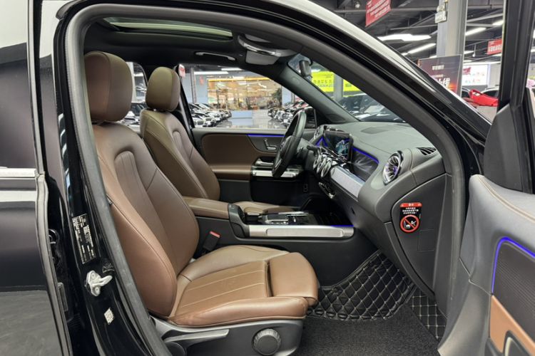 Used Mercedes-Benz GLB 2022 Updated GLB 200 Fashion Edition Interior 6